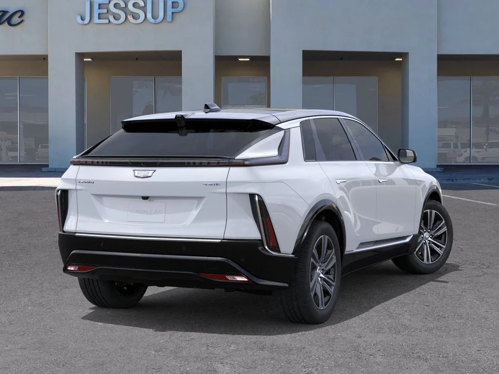 New 2026 Vibrant White Tricoat Cadillac Premium Luxury image 4