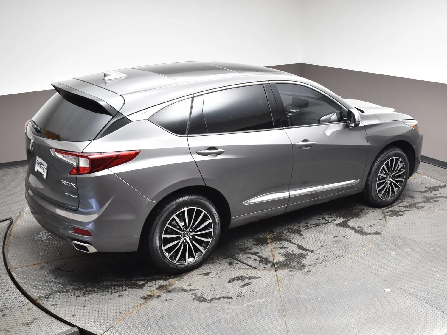 New 2026 Liquid Carbon Metallic Acura w/Advance Package image 39
