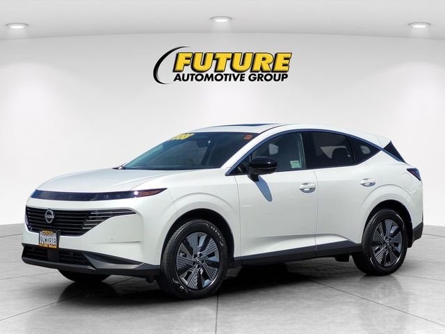 Used 2025 White Nissan SL image 5