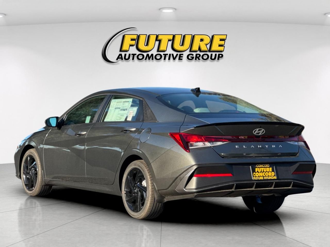 New 2026 Gray Hyundai SEL Sport Plus image 5
