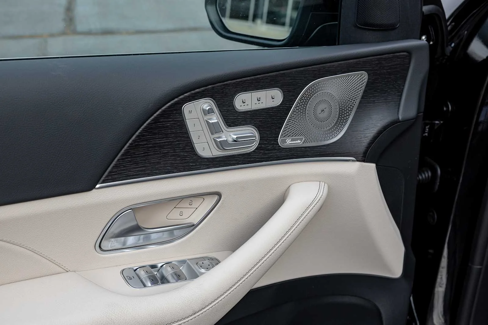 New 2026 Obsidian Black Metallic Mercedes-Benz GLE 450 image 10