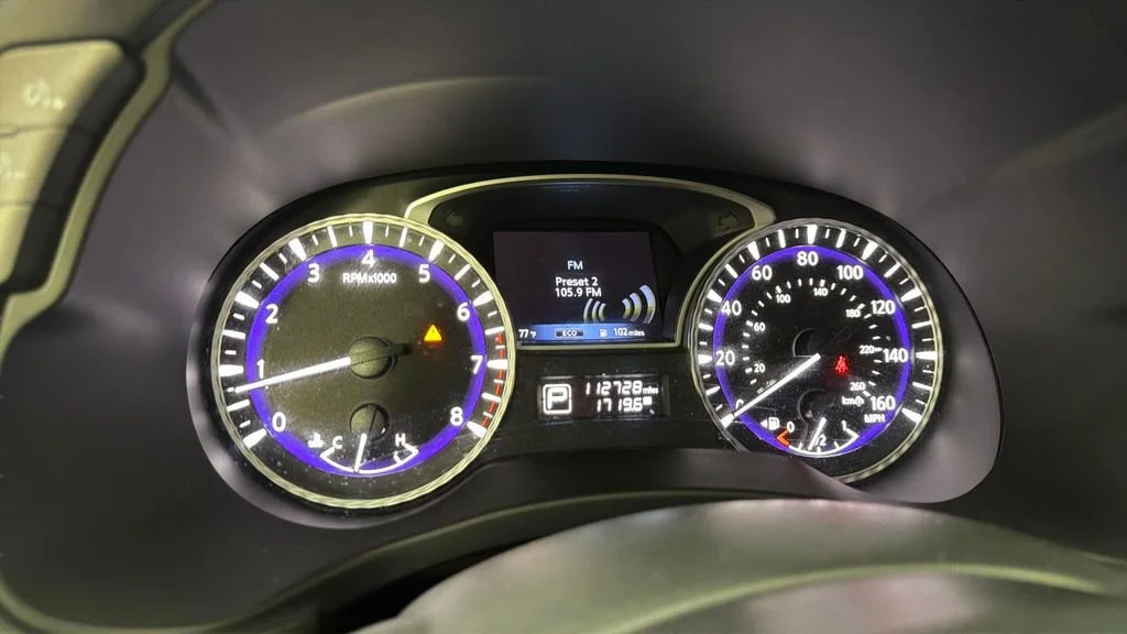 Used 2019 White INFINITI LUXE image 20