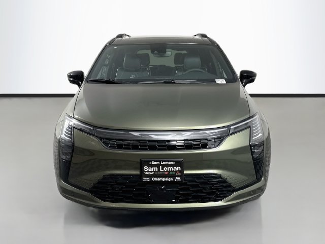 New 2027 Olive Green Pearl-Coat Paint Chrysler Limited image 2