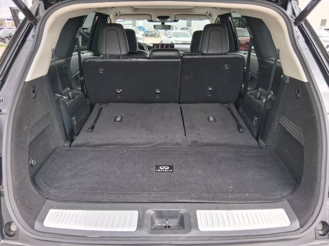Used 2023 Black INFINITI LUXE image 6