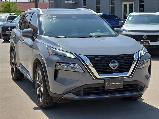 Used 2023 Gray Nissan SL image 7