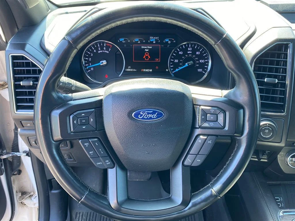 Used 2018 White Platinum Metallic Tri-Coat Ford Limited image 14