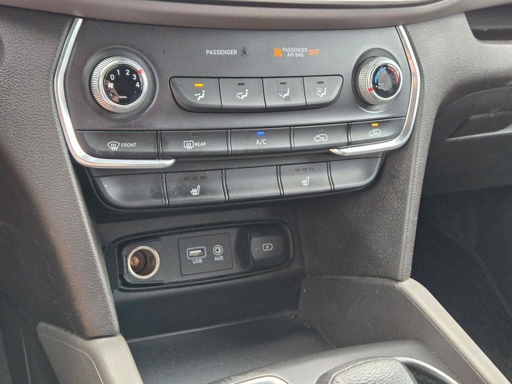 Used 2020 Black Hyundai SEL image 28