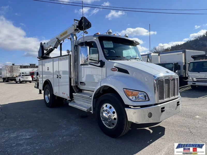 New 2025 White Peterbilt  image 4