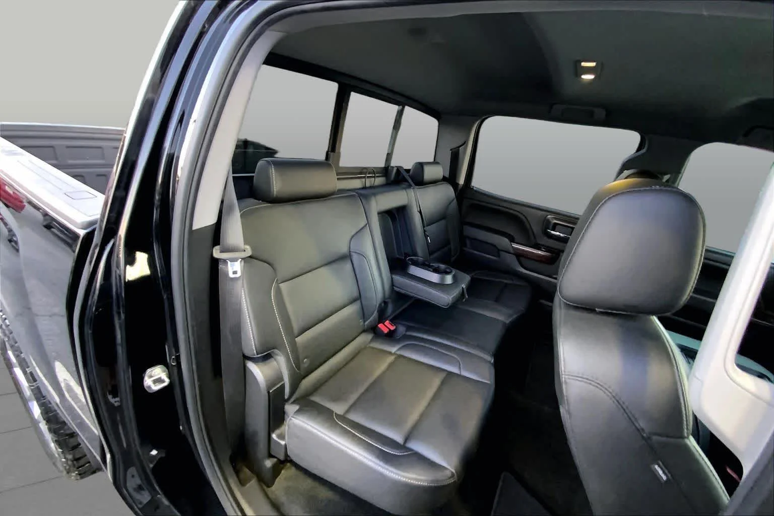 Used 2018 Onyx Black GMC SLT image 19