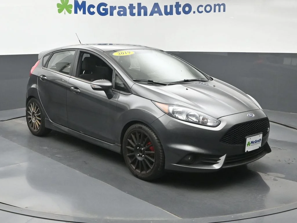 Used 2019 Ford Fiesta ST with VIN 3FADP4GX3KM144719 for sale in Marion, IA