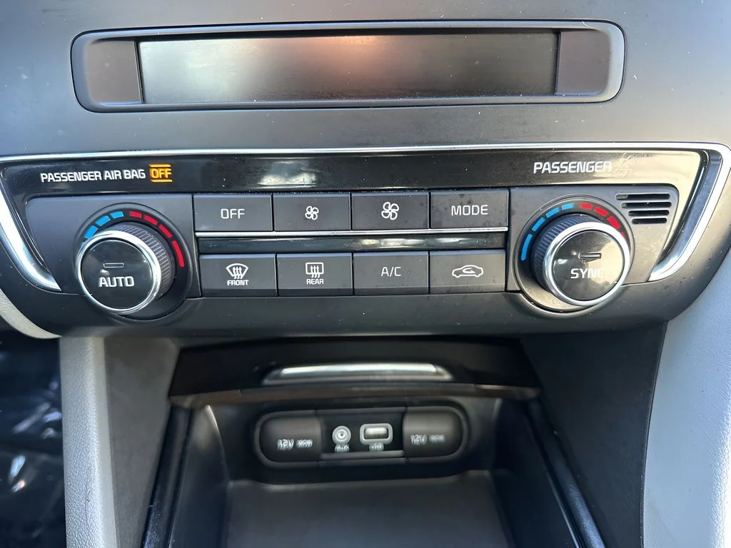 Used 2016 Gray Kia EX image 19