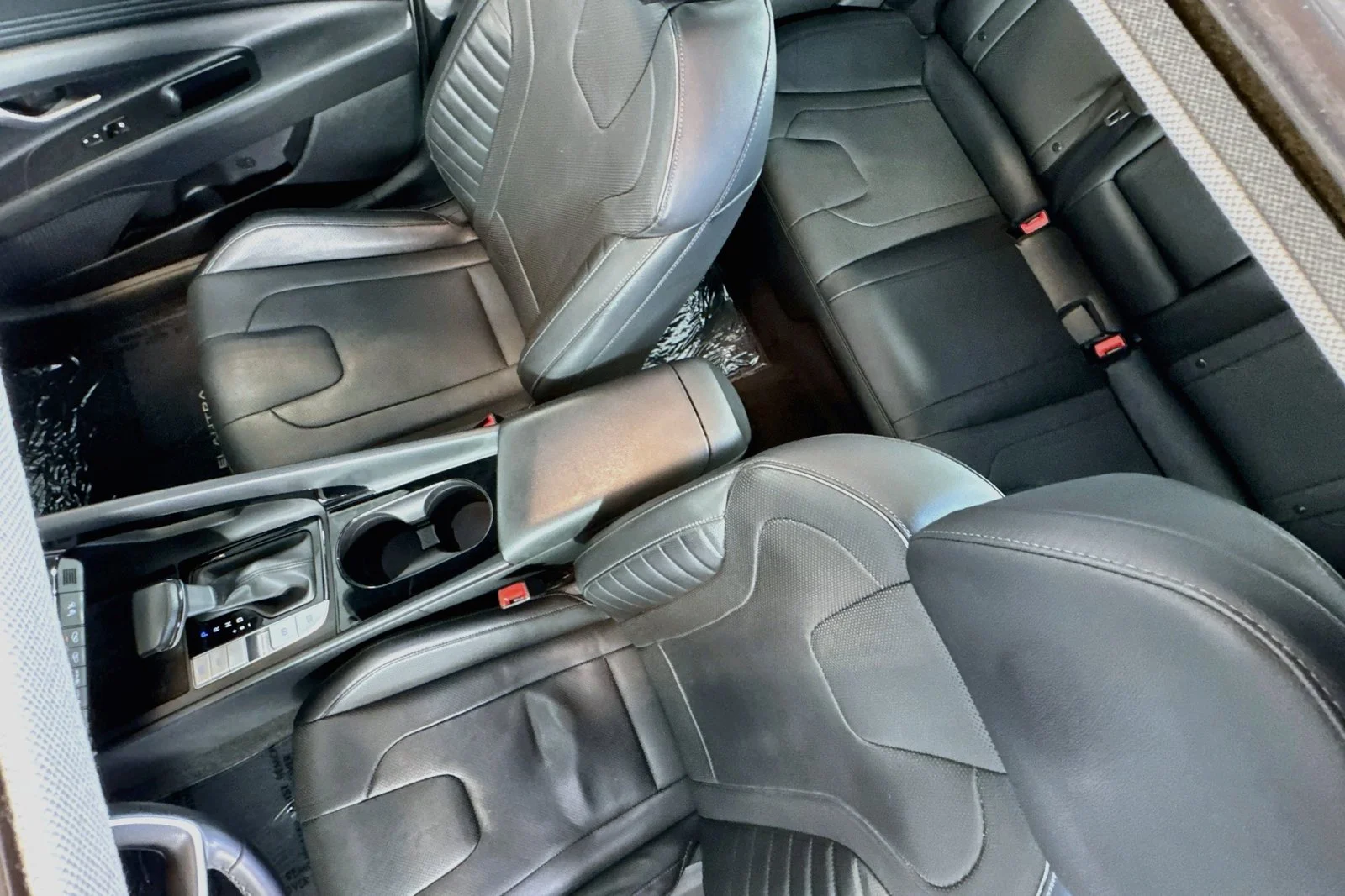 Used 2023 Ceramic White Hyundai Limited image 20