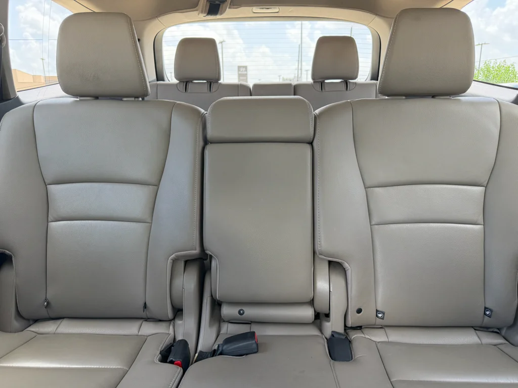 Used 2017 White Diamond Pearl Honda EX-L image 24