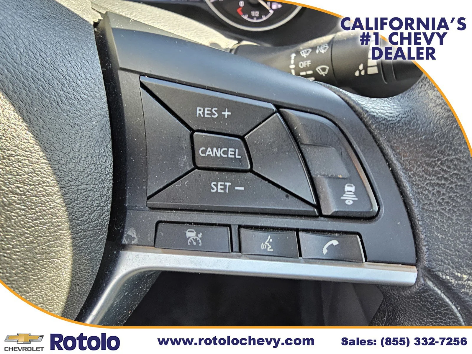Used 2025 Rosewood Metallic Nissan SV image 22