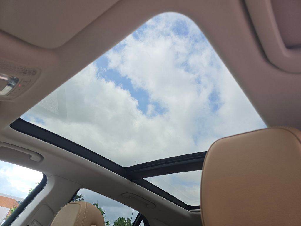 2026 Mercedes-Benz GLE GLE350 photo 3