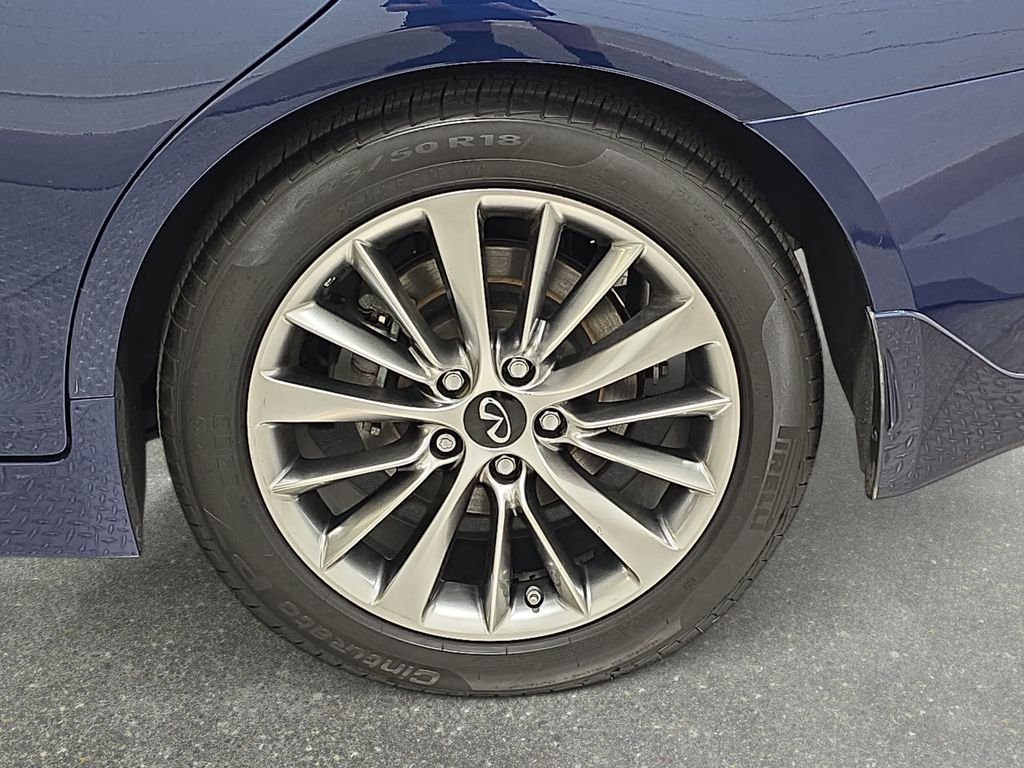 Certified Used 2023 Grand Blue INFINITI LUXE image 30