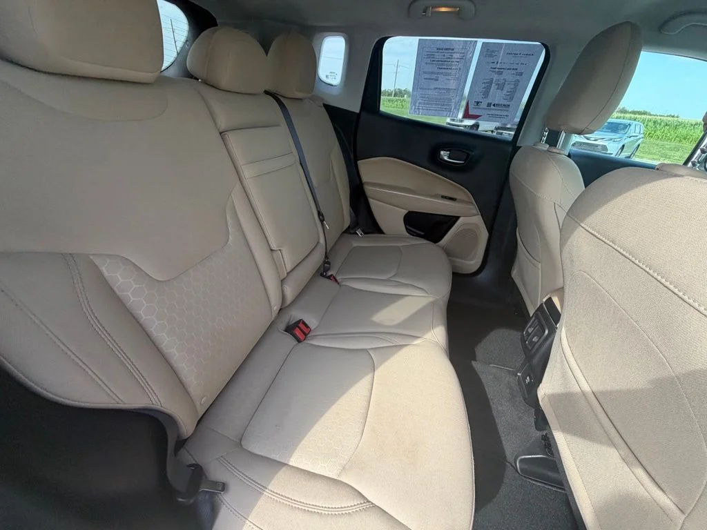 Certified Used 2018 Green Jeep Sport image 27