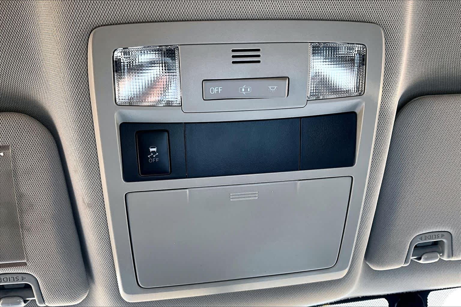 Used 2017 Magnetic Gray Metallic Toyota SR5 image 35