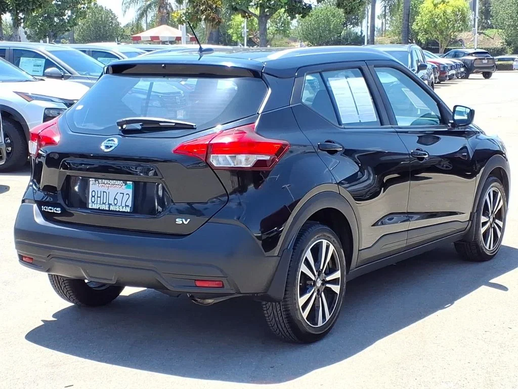 Used 2018 Black Nissan SV image 3