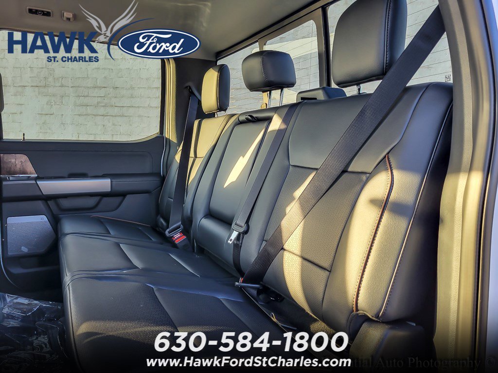 New 2026 Oxford White Ford LARIAT image 9