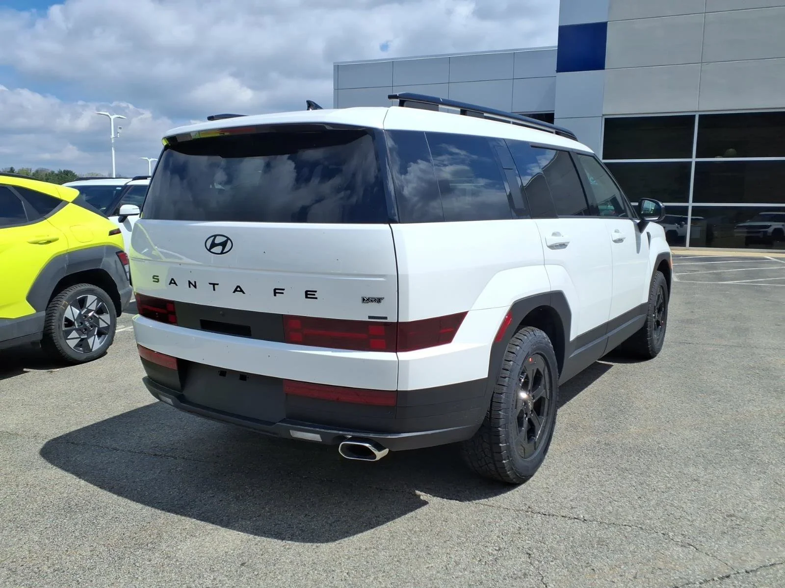 New 2026 Serenity White Hyundai XRT image 4