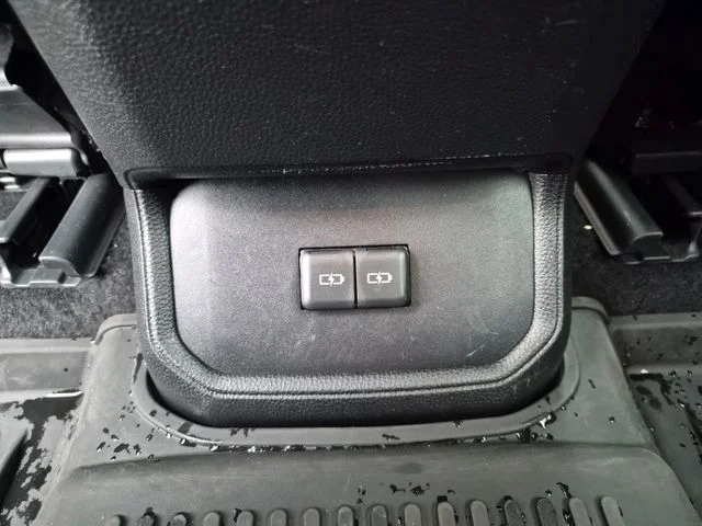 Used 2022 Gray Toyota XLE image 40