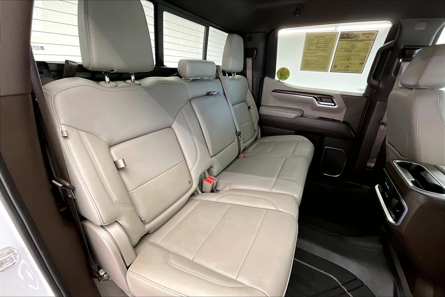 Used 2022 Summit White GMC SLT image 18