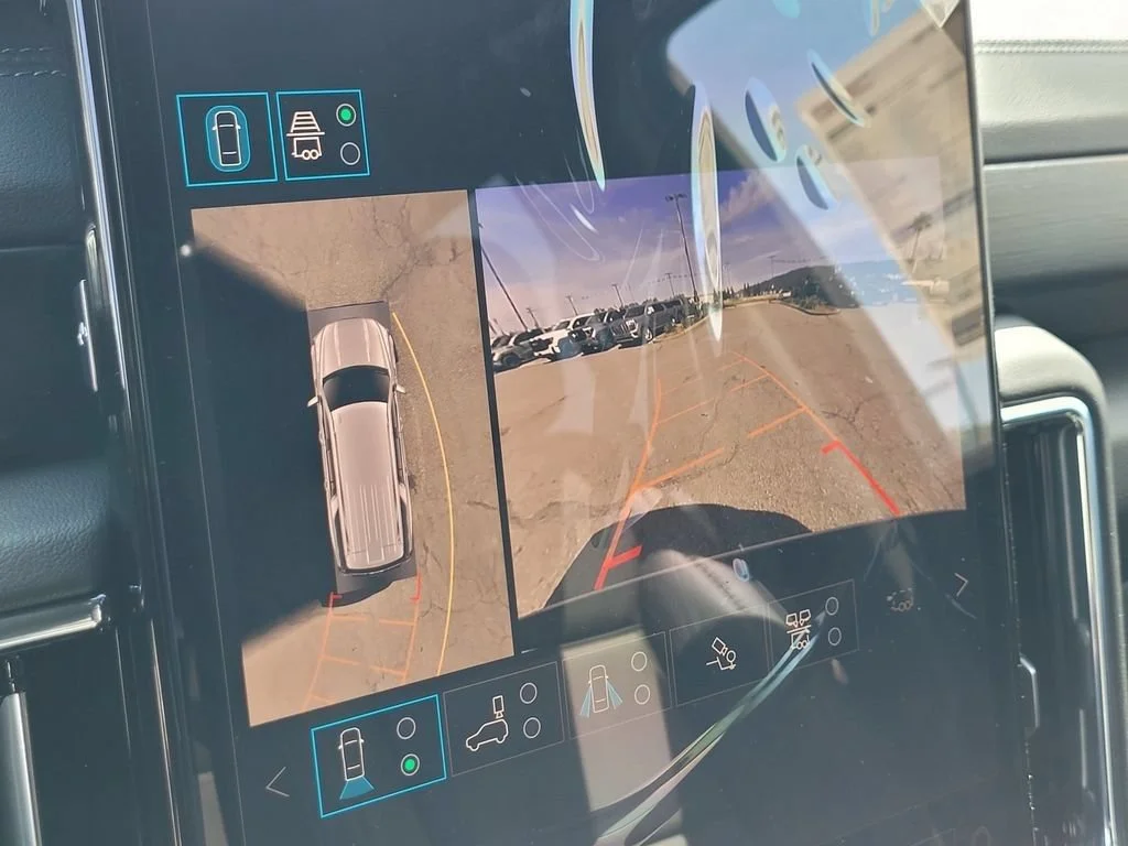 2026 GMC Yukon XL Denali - Photo 17