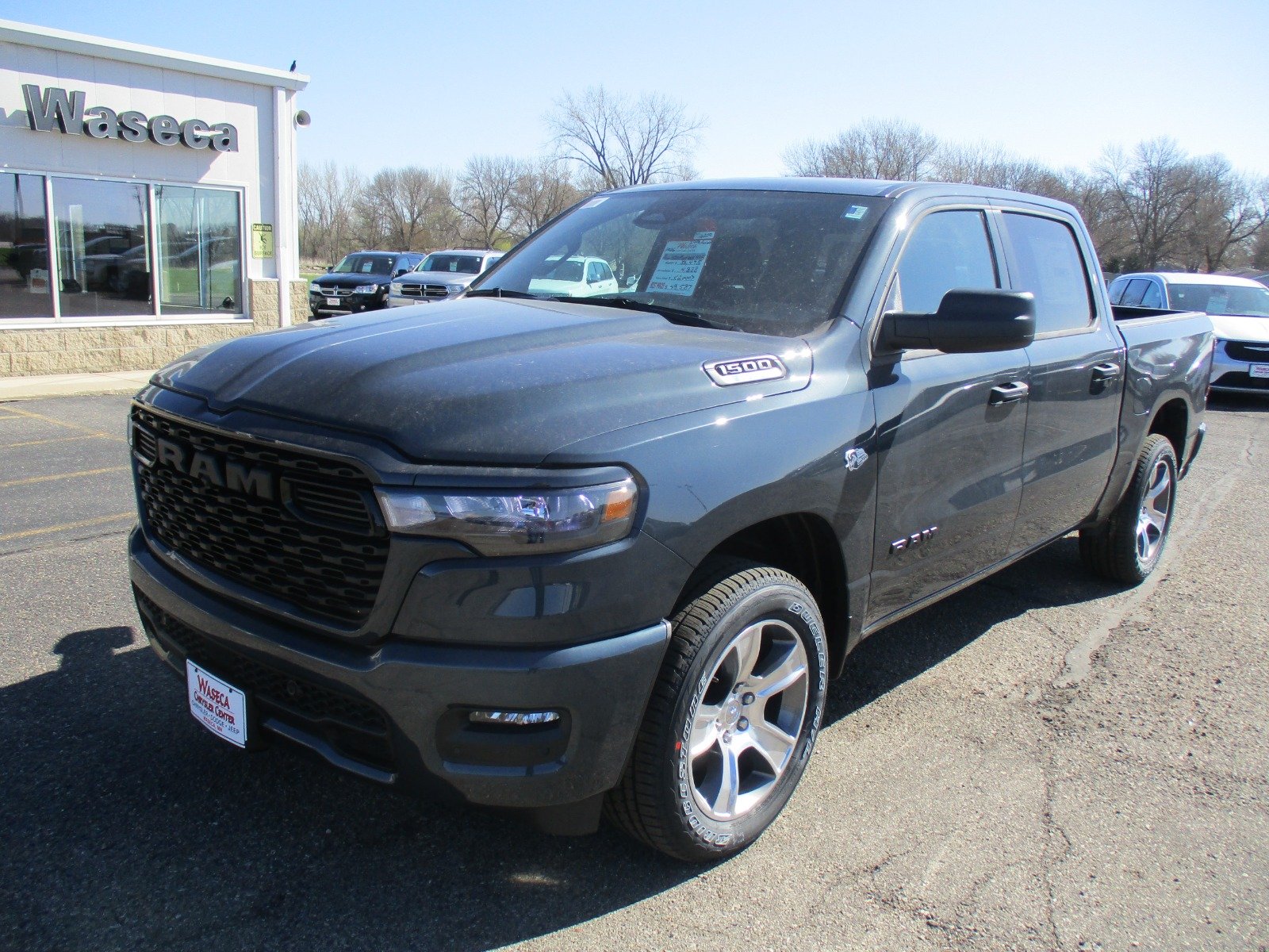 2026 RAM 1500 Express 4x4 Crew Cab 5'7's photo