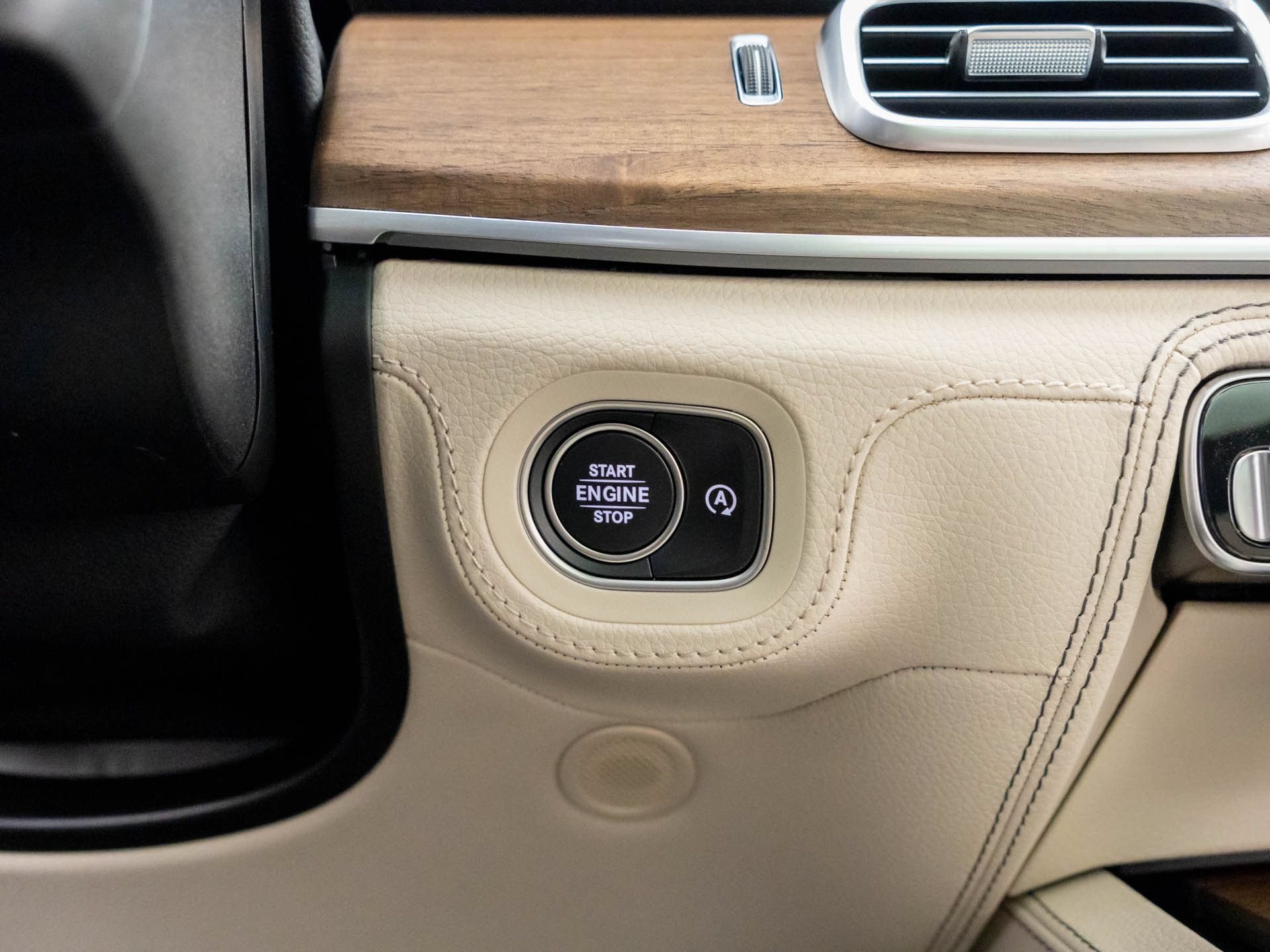 New 2026 Twilight Blue Metallic Mercedes-Benz GLS 580 image 64