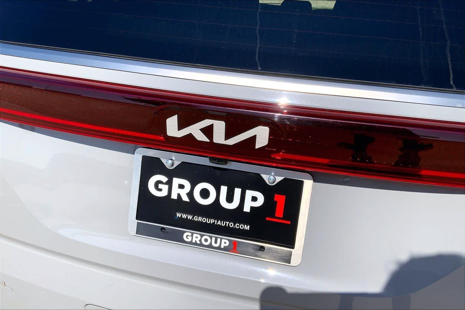 Used 2024 Ceramic Silver Kia SX image 10