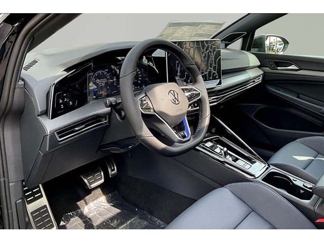 New 2026 Mythos Black Metallic Volkswagen 2.0T image 17