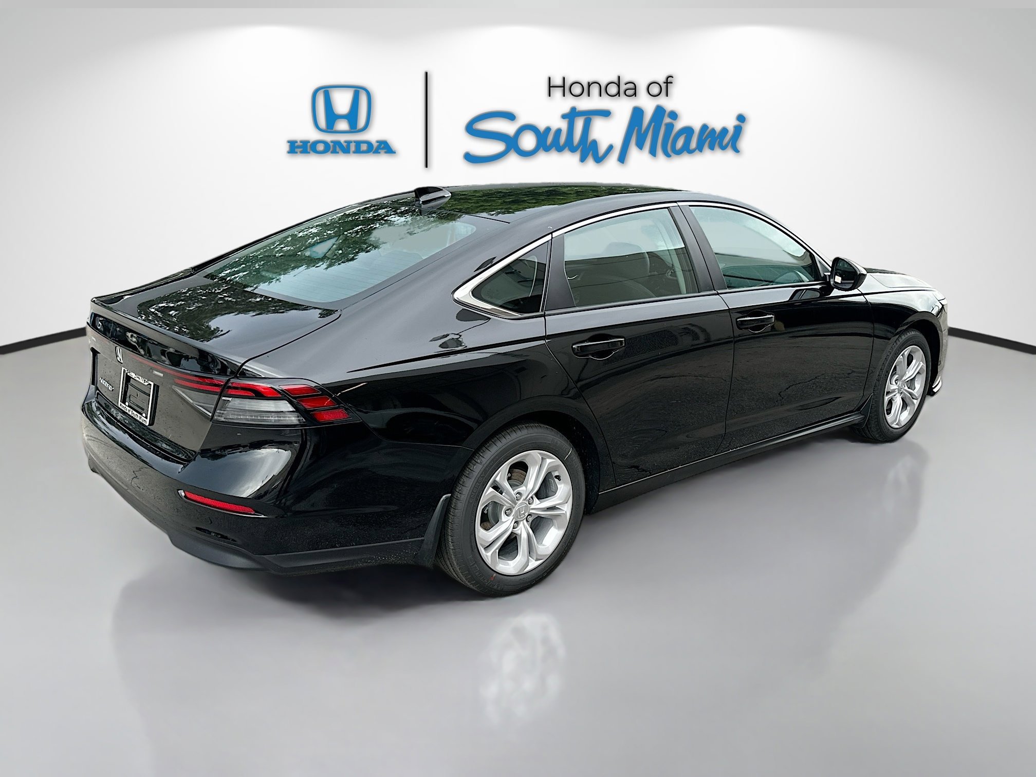 2025 Honda Accord LX - Photo 6