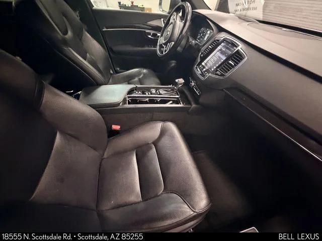 Used 2018 Gray Volvo T6 Momentum image 12