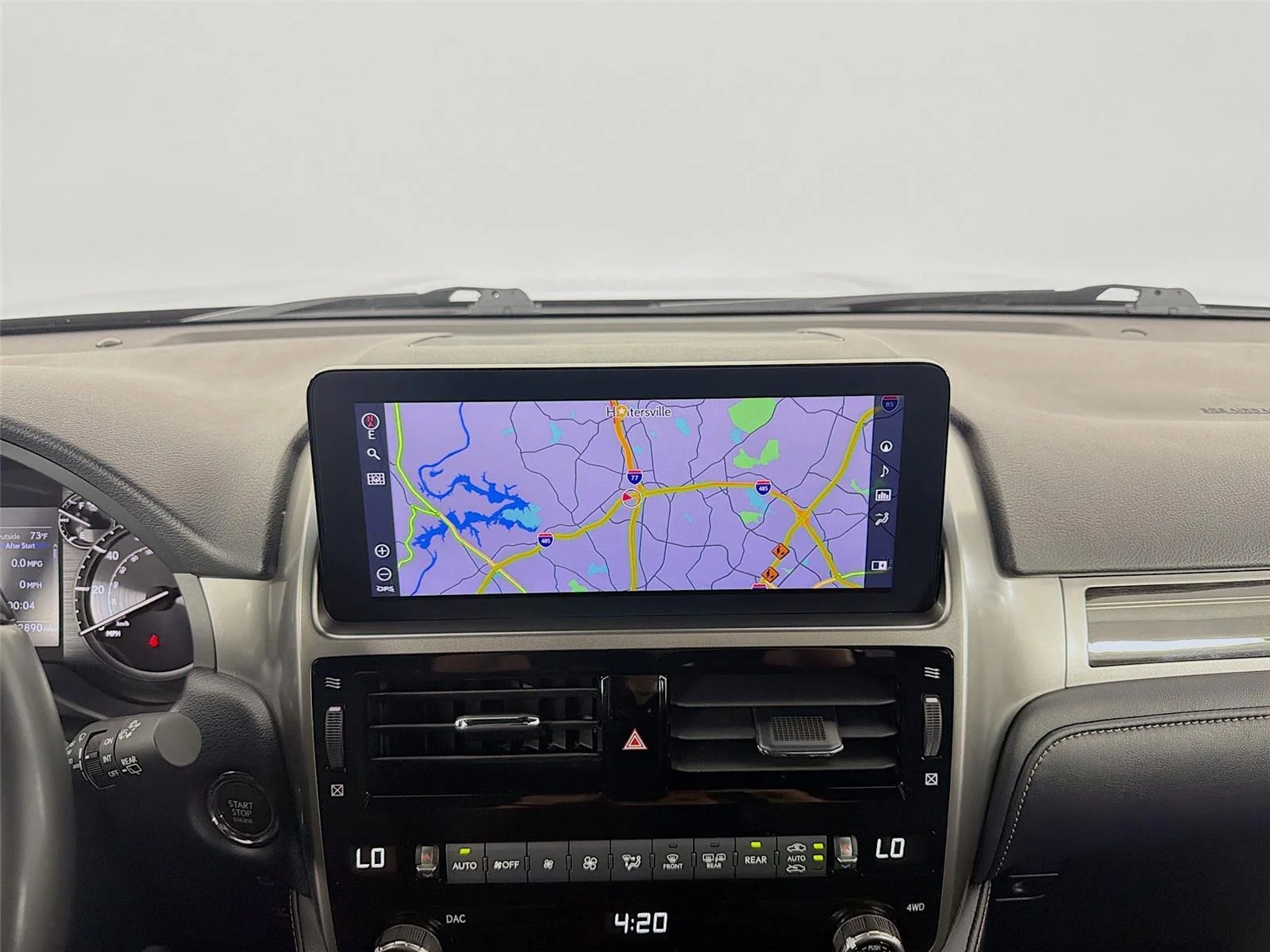 Used 2022  LEXUS PREM image 18