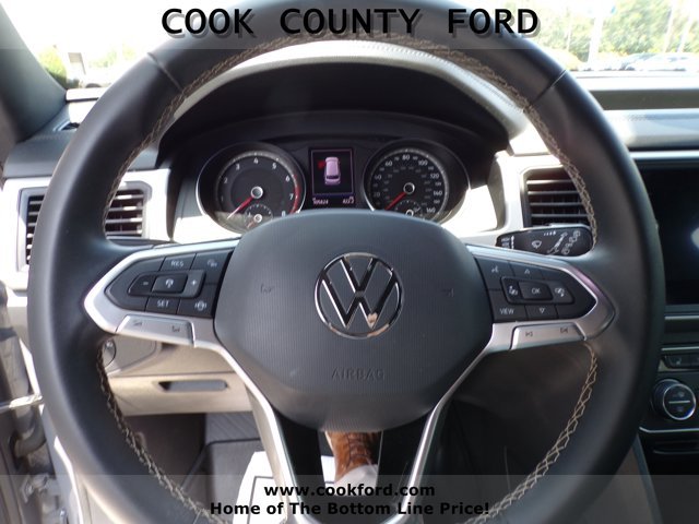 Used 2021 Pure Gray Volkswagen 2.0T SE w/Technology image 4