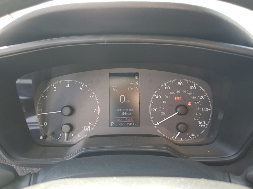 Certified Used 2025 Classic Silver Metallic Toyota LE image 30