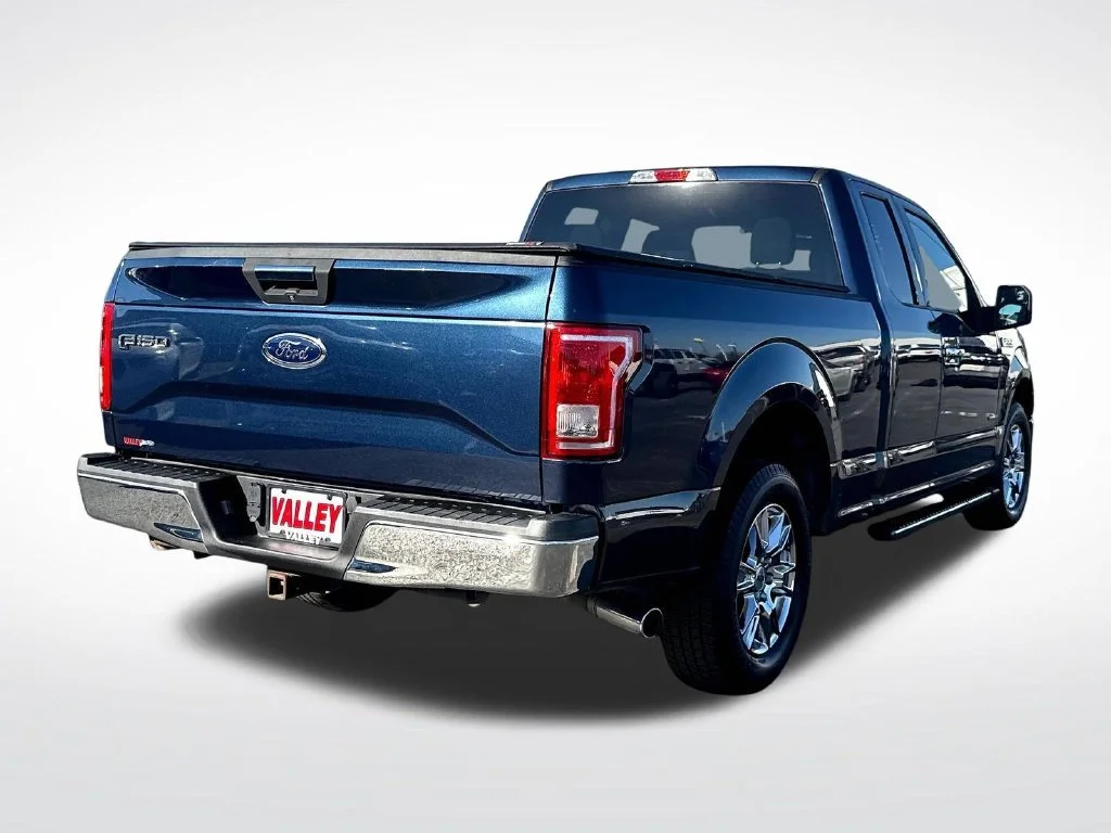 Used 2016 Blue Jeans Metallic Ford XLT image 11