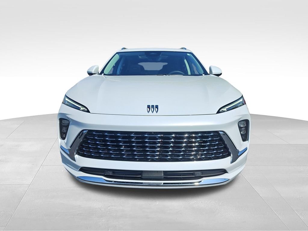 Used 2026 White Buick Avenir image 8