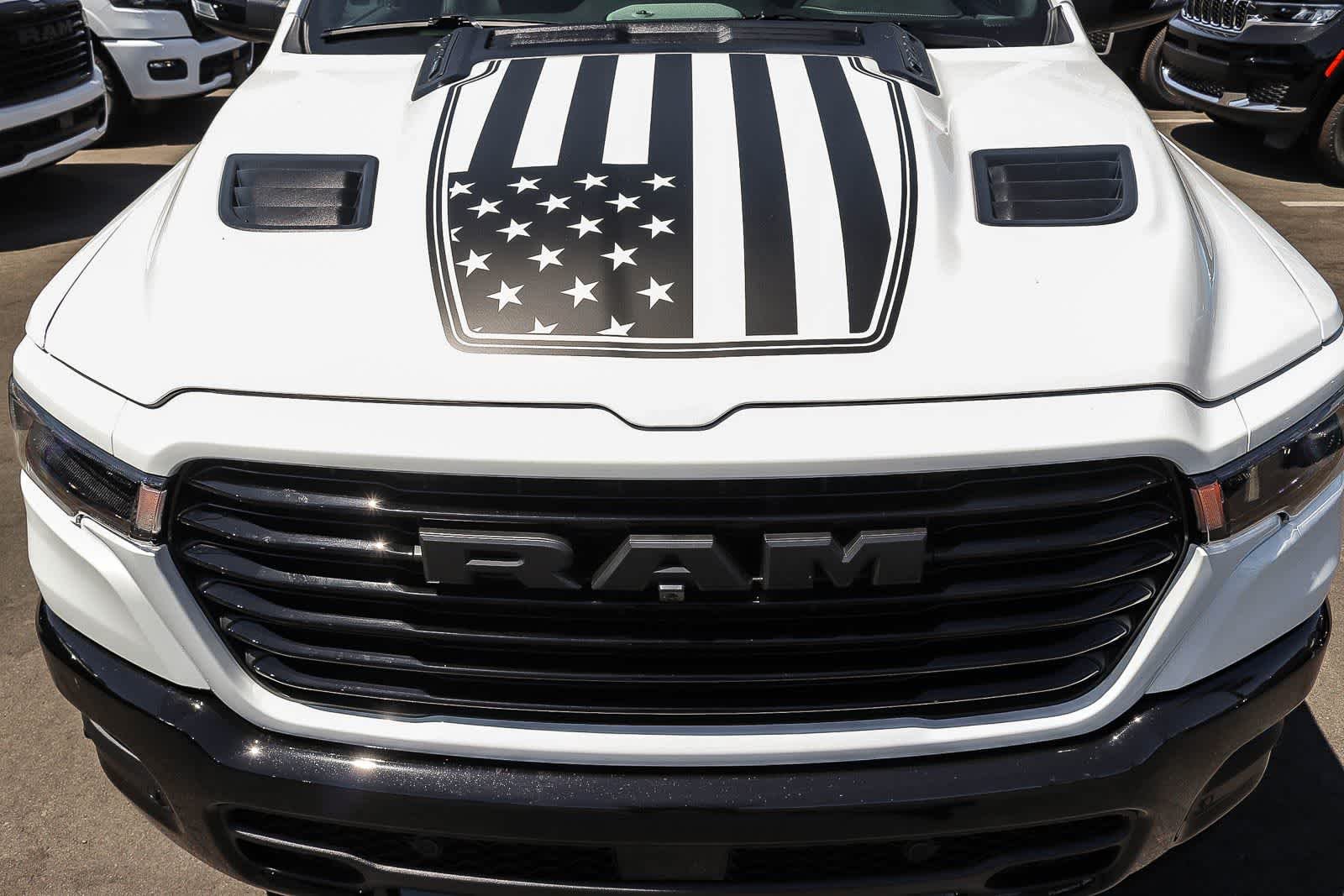 New 2026 Bright White Clear-Coat Exterior Paint RAM Laramie image 11