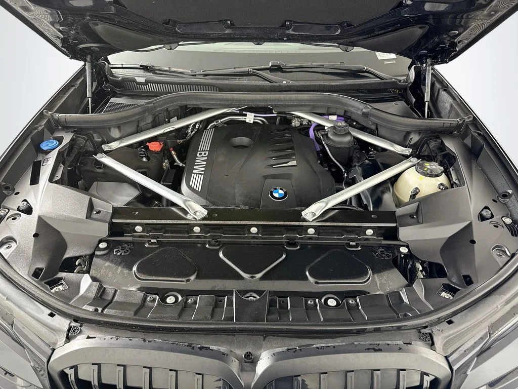 Used 2026 Black BMW xDrive40i image 31