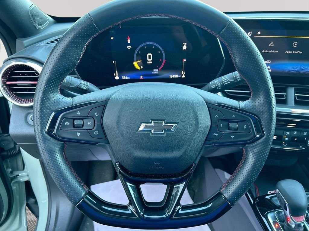 Used 2024 Green Chevrolet 2RS image 29