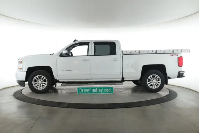 Used 2018 White Chevrolet LT image 9