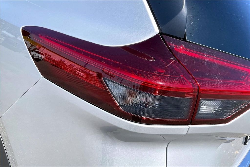 2023 Nissan Rogue SV - Photo 29