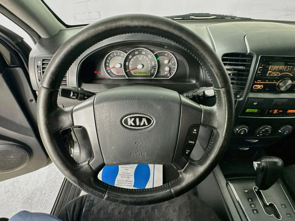 Used 2008 Ebony Black Kia LX image 11