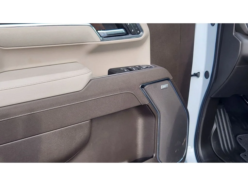 2026 GMC Sierra 1500 SLT - Photo 10