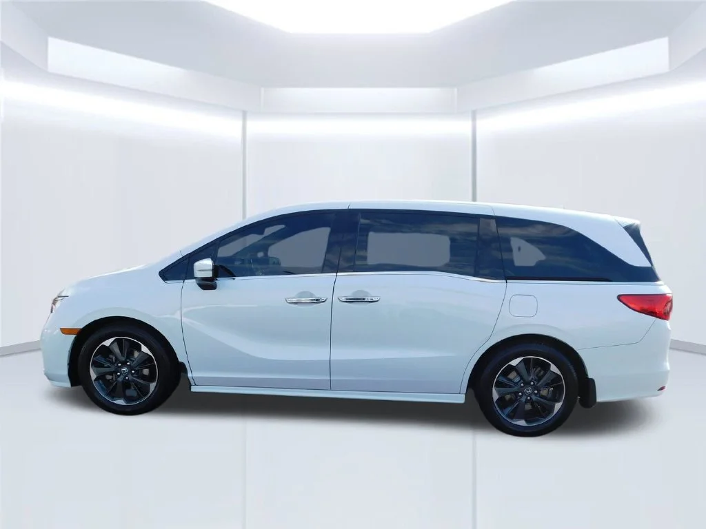 Used 2023 White Honda Elite image 6