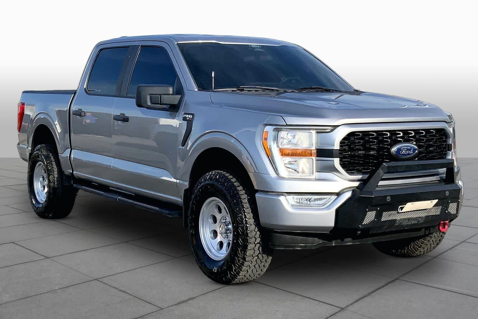 Used 2022 Iconic Silver Metallic Ford XL image 3