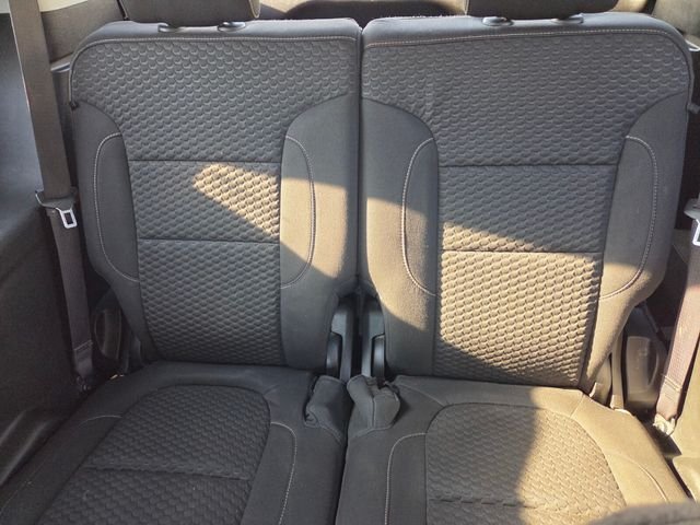 Used 2017 White GMC SLE-2 image 8