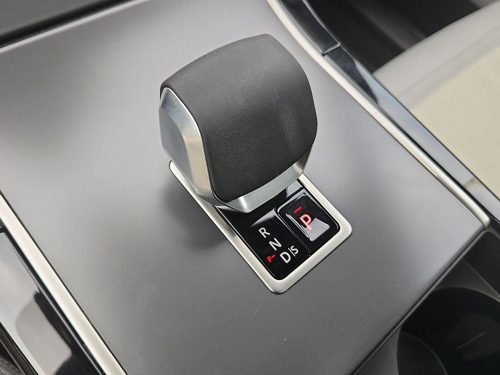 Used 2026 Fuji White Land Rover S image 15
